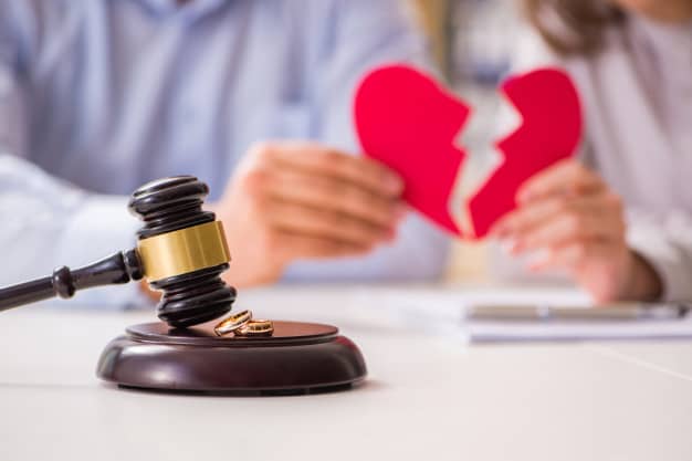 محیا حق توس - انواع طلاق در قانون