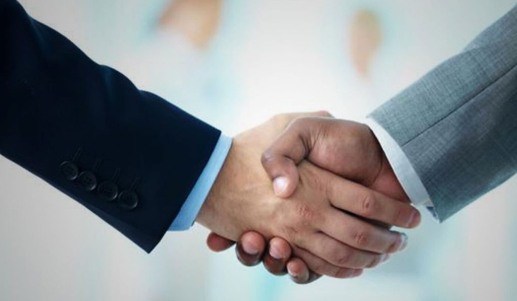 عباس شفیعی - بهترین وکیل در مشهد - محیا حق توشس - عقد صلح و اقسام صلح چیست