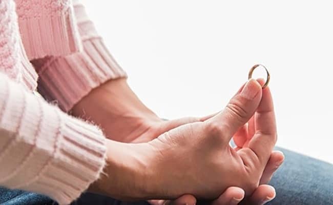 عباس شفیعی - بهترین وکیل در مشهد - طلاق غیابی از طرف زن