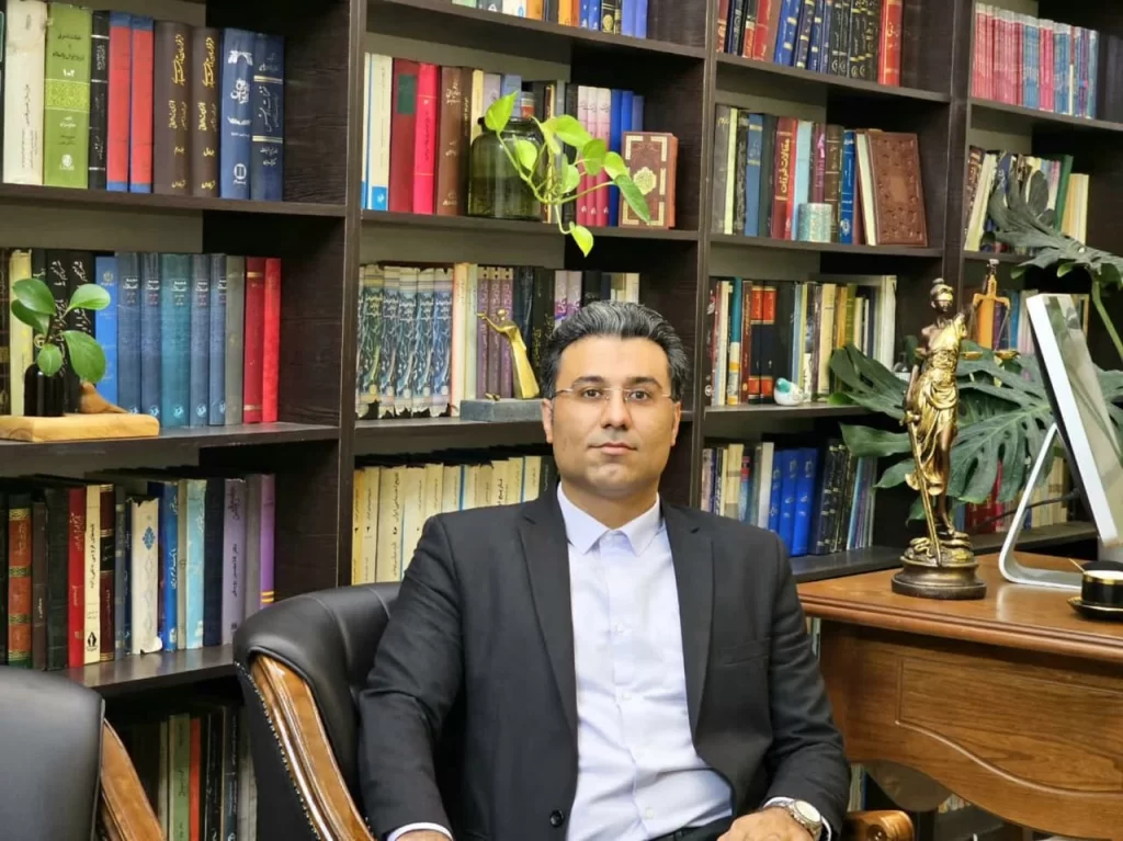 وکیل توهین در مشهد - عباس شفیعی وکیل خوب مشهد