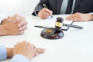 راههای قانونی برای تقسیط مهریه و جلوگیری از مشکلات مالی با مشاوره عباس شفیعی، وکیل پایه یک دادگستری در مشهد